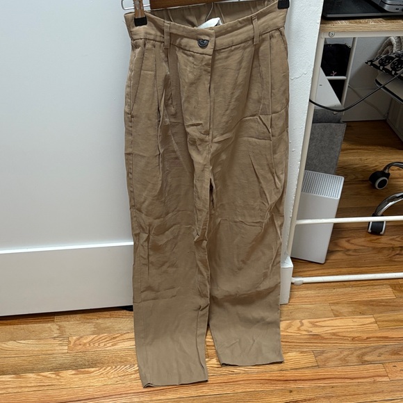H&M Women's Tan Pantsuit - Picture 1 of 2